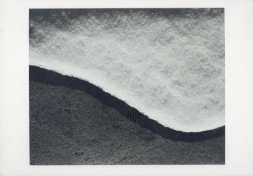 Schnee auf einem Felsen. Neige sur un rocher. Snow on a Rock, 1988 